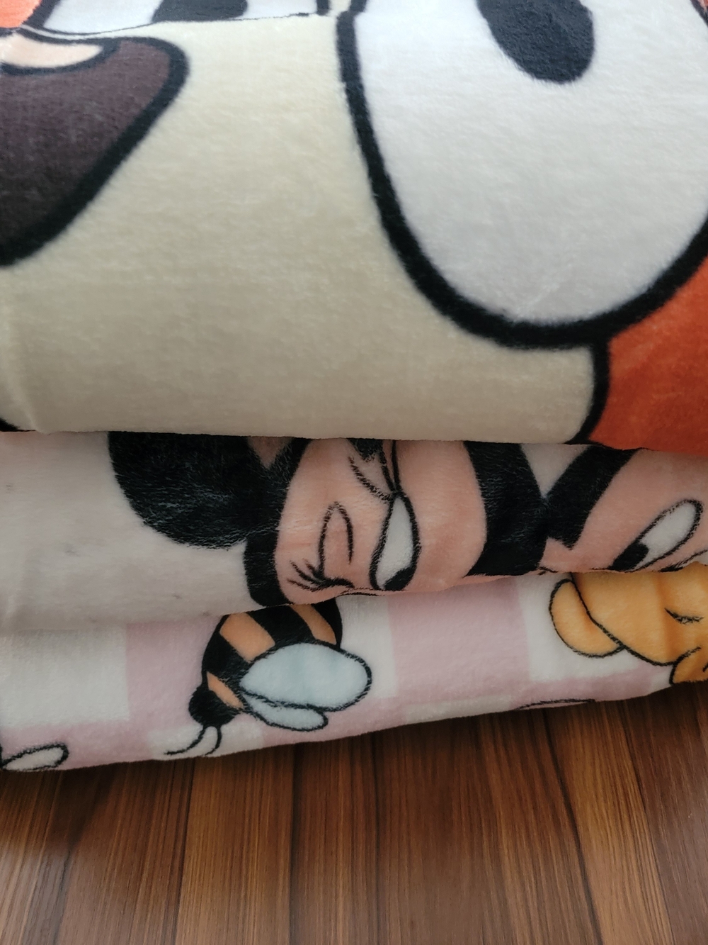 Plush Cartoon Character Bedding Throw Blanket - Pink/Peach